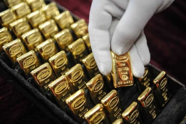 В Шереметьево пассажир попытался перевезти 25 слитков золота в своей ручной клади